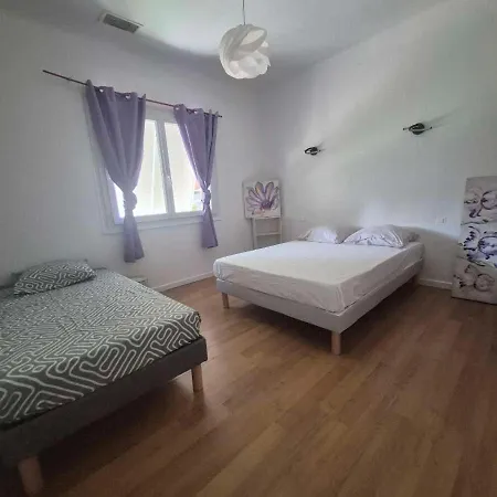 Familiale Avec Piscine Et Pool House Tatil Evi *